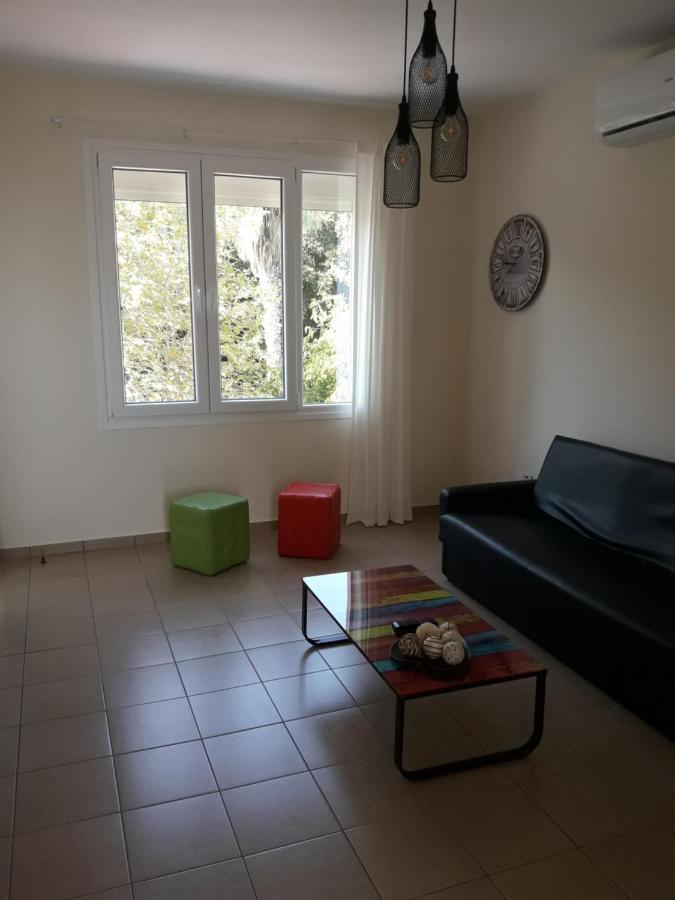 Poseidono'S Apartment Paphos Eksteriør bilde