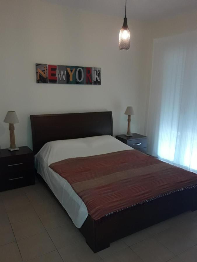 Poseidono'S Apartment Paphos Eksteriør bilde