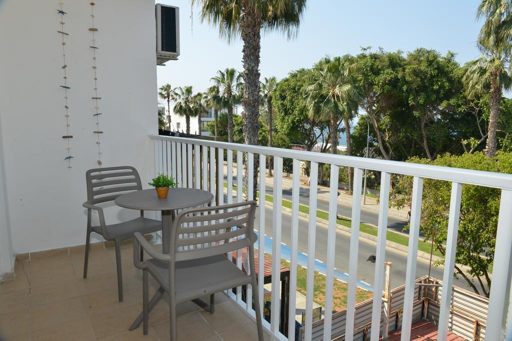 Poseidono'S Apartment Paphos Eksteriør bilde