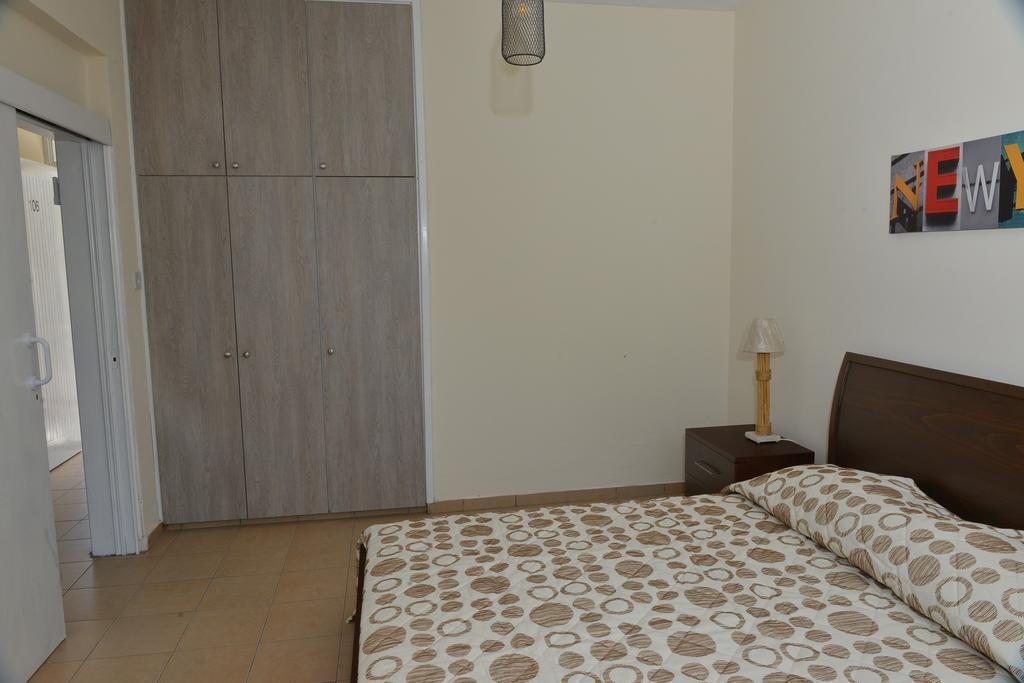 Poseidono'S Apartment Paphos Eksteriør bilde